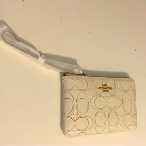 Coach cream and gold leather wristlet wallet —NWT